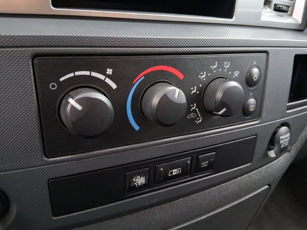 2008 Dodge Ram 2500 SLT/Power Wagon