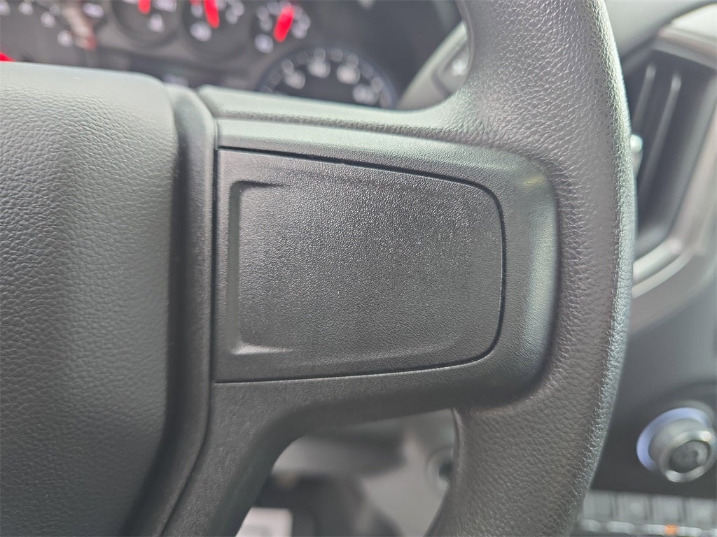 2025 Chevrolet Silverado 1500 4WD Crew Cab Short Bed Custom