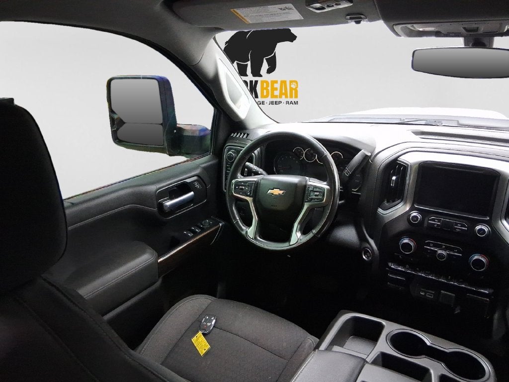 2020 Chevrolet Silverado 1500 4WD Crew Cab Short Bed LT