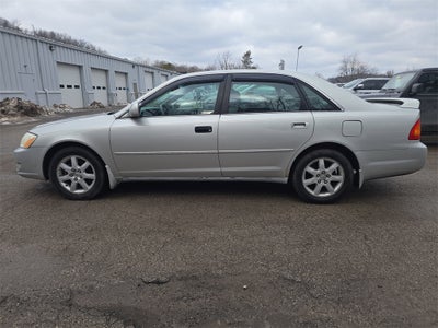 2001 Toyota Avalon Base