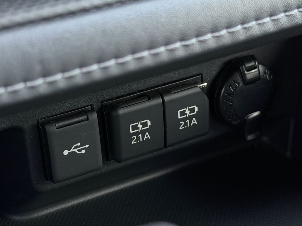 2020 Toyota Highlander LE