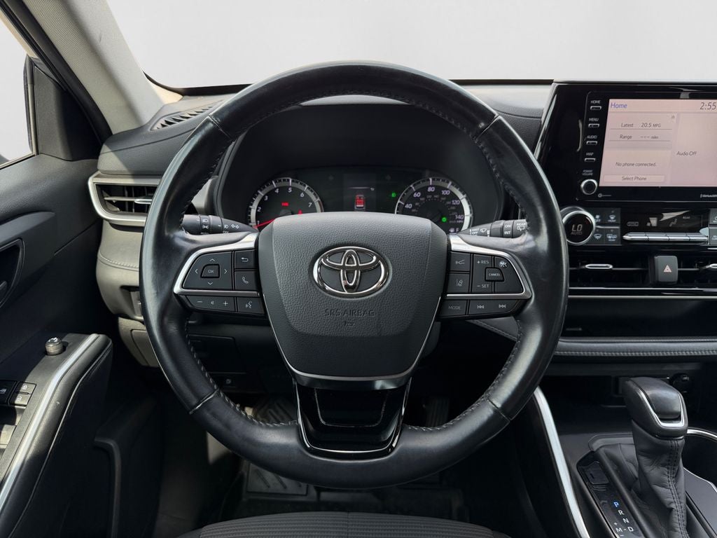 2020 Toyota Highlander LE