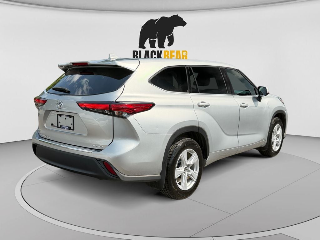 2020 Toyota Highlander LE