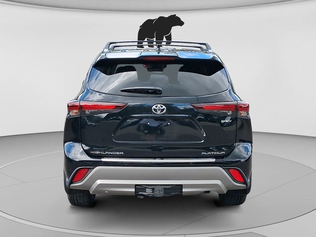 2026 Toyota Highlander Hybrid Platinum