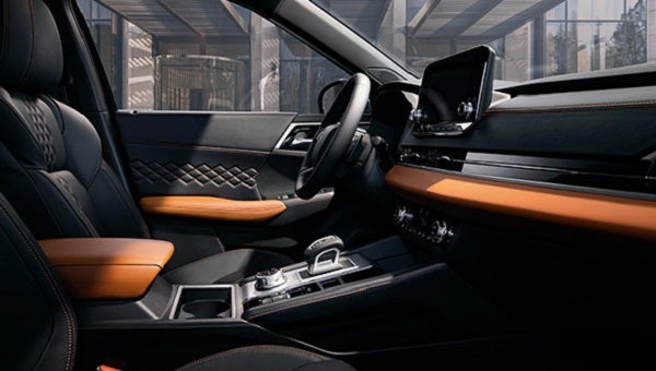 2023 Outlander Interior | Crown Mitsubishi in Clarksburg WV